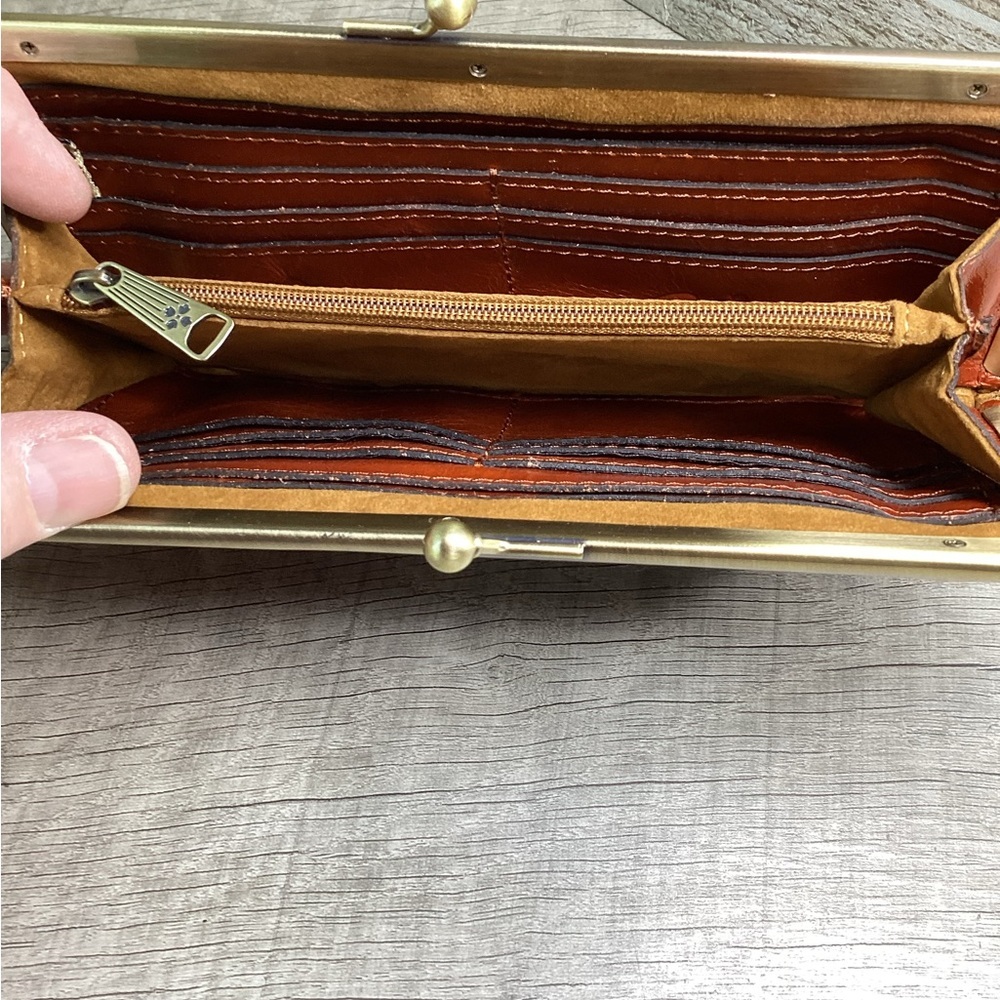 Patricia Nash Cinnamon Benvenuto Tote-Quilted Distressed Leather & Wallet - Picture 9 of 10